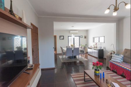 Sala de casa à venda com 4 quartos, 180m² em São Bernardo, Campinas