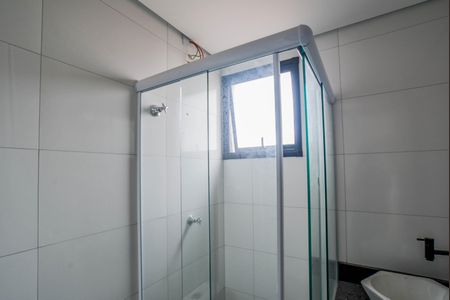 Banheiro de kitnet/studio para alugar com 1 quarto, 23m² em Vila Sao Pedro, Santo André
