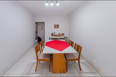 Sala de casa à venda com 3 quartos, 303m² em Caiçara-adelaide, Belo Horizonte