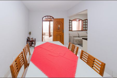 Sala de casa à venda com 3 quartos, 303m² em Caiçara-adelaide, Belo Horizonte