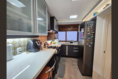 Cozinha de apartamento para alugar com 2 quartos, 72m² em Higienópolis, Porto Alegre