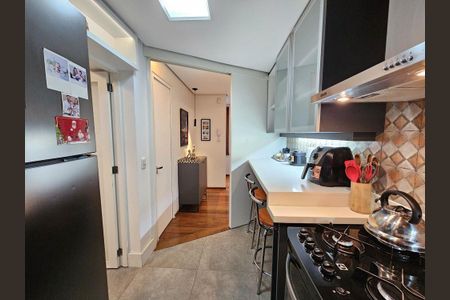 Cozinha de apartamento para alugar com 2 quartos, 72m² em Higienópolis, Porto Alegre