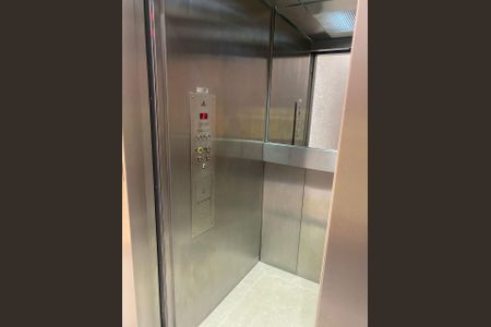 Casa de Condomínio à venda com 4 quartos, 500m² em Alphaville Residencial Zero, Barueri