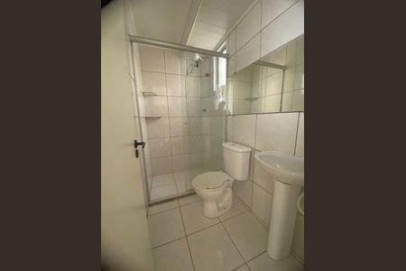 Banheiro de apartamento para alugar com 2 quartos, 40m² em Vila Nova, Porto Alegre