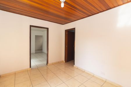 Sala de casa para alugar com 2 quartos, 90m² em Itaquera, São Paulo