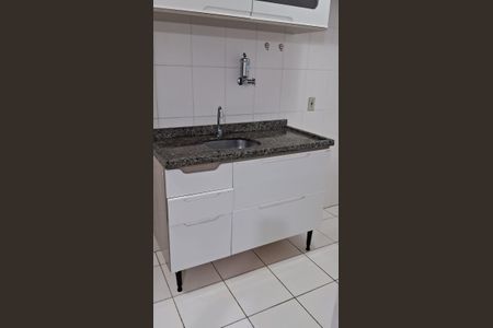 Cozinha de apartamento para alugar com 2 quartos, 45m² em Jardim Guilhermino, Guarulhos