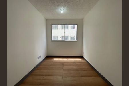 Sala de apartamento para alugar com 2 quartos, 42m² em Jardim Gilda Maria, São Paulo