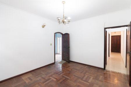 Sala de casa de condomínio para alugar com 3 quartos, 250m² em Adalgisa, São Paulo