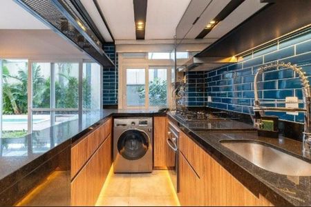 Cozinha de apartamento para alugar com 2 quartos, 146m² em Glória, Porto Alegre