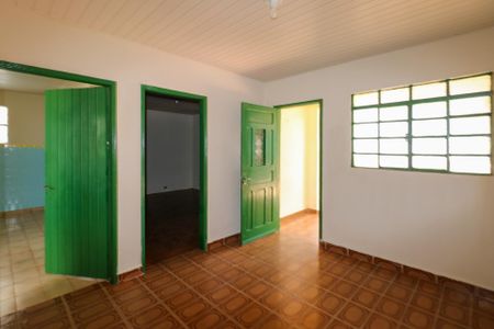 Sala de casa para alugar com 2 quartos, 147m² em Nova Gerti, São Caetano do Sul