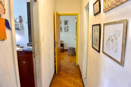 Corredor de apartamento à venda com 3 quartos, 105m² em Padre Eustáquio, Belo Horizonte