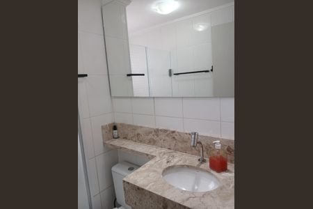 Banheiro de apartamento à venda com 3 quartos, 71m² em Jardim Tamoio, Jundiaí