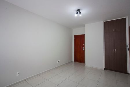 Sala de apartamento para alugar com 1 quarto, 43m² em Osvaldo Rezende, Uberlândia