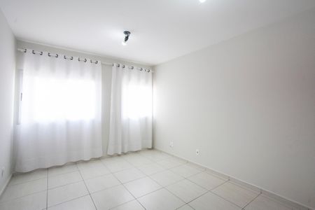 Sala de apartamento para alugar com 1 quarto, 43m² em Osvaldo Rezende, Uberlândia