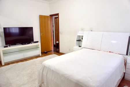 Suíte de casa à venda com 3 quartos, 220m² em Dom Cabral, Belo Horizonte