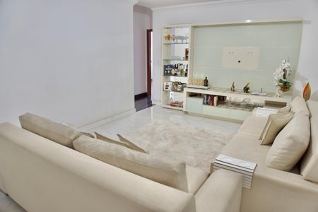 Sala de casa à venda com 3 quartos, 220m² em Dom Cabral, Belo Horizonte