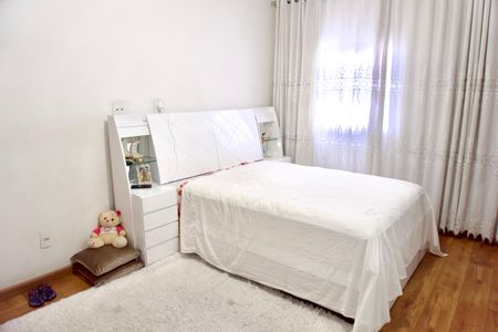 Suíte de casa à venda com 3 quartos, 220m² em Dom Cabral, Belo Horizonte