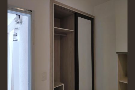 Apartamento à venda com 1 quarto, 32m² em Jardim Sabara, São Paulo