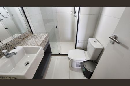 Banheiro de kitnet/studio para alugar com 1 quarto, 37m² em Rio Vermelho, Salvador