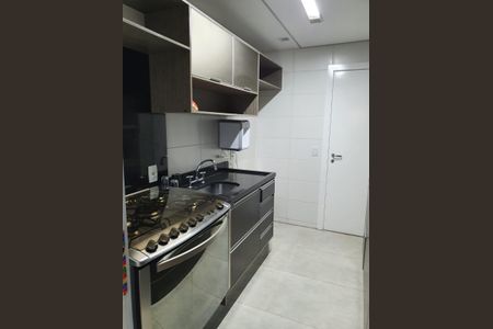Apartamento à venda com 2 quartos, 79m² em Empresarial 18 do Forte, Barueri