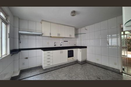 Apartamento para alugar com 4 quartos, 240m² em São Lucas, Belo Horizonte