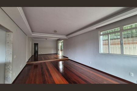 Apartamento para alugar com 4 quartos, 240m² em São Lucas, Belo Horizonte