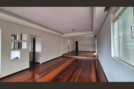 Apartamento para alugar com 4 quartos, 240m² em São Lucas, Belo Horizonte