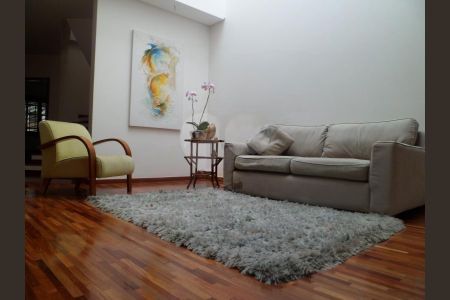 Casa à venda com 3 quartos, 385m² em Jardim Colombo, São Paulo