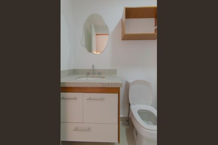 Banheiro de kitnet/studio para alugar com 1 quarto, 25m² em Ipiranga, São Paulo