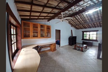 Sala de casa para alugar com 4 quartos, 1000m² em Várzea, Lagoa Santa