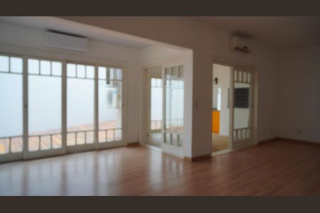 Sala de casa de condomínio para alugar com 4 quartos, 200m² em Pedra Redonda, Porto Alegre