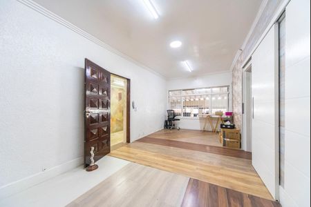 Sala de casa para alugar com 4 quartos, 219m² em Vila Valparaíso, Santo André