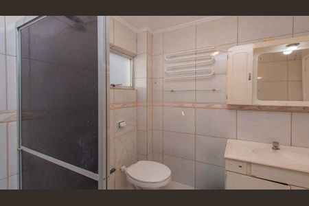 Banheiro de apartamento para alugar com 1 quarto, 49m² em Jardim Botânico, Porto Alegre