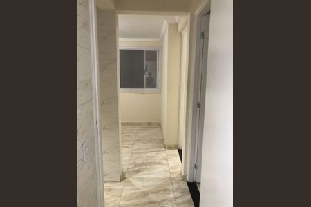 Corredor de apartamento para alugar com 2 quartos, 44m² em Jardim Munira, Guarulhos