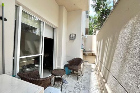Varanda de apartamento à venda com 2 quartos, 55m² em Vila Fachini, São Paulo