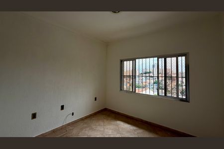 Casa à venda com 5 quartos, 130m² em Jardim Ivana, São Paulo