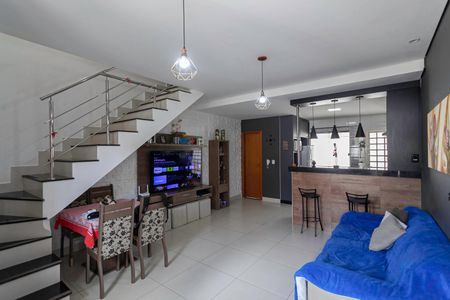 Sala de apartamento à venda com 2 quartos, 122m² em Parque Xangri-lá, Contagem