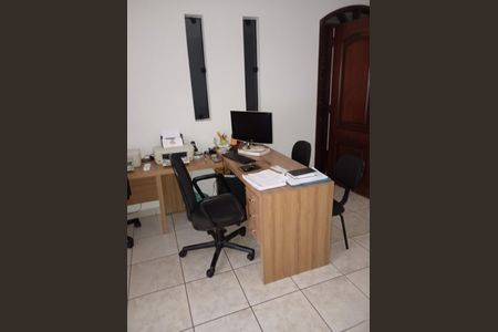 Quarto de casa à venda com 3 quartos, 200m² em Jardim Popular, São Paulo