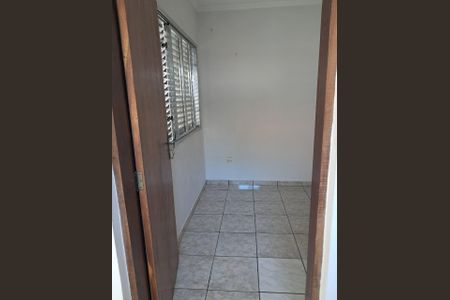 Quarto de casa à venda com 3 quartos, 200m² em Jardim Popular, São Paulo