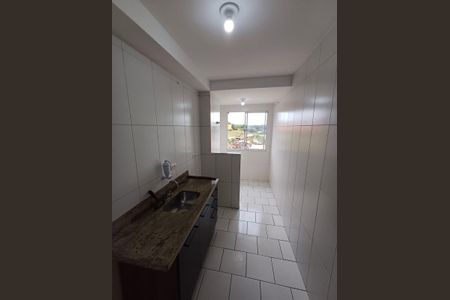 Cozinha de apartamento para alugar com 2 quartos, 50m² em Núcleo do Engordador, São Paulo