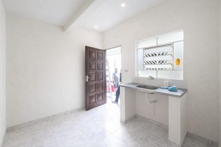Cozinha de casa para alugar com 1 quarto, 30m² em Jardim Primeiro de Maio (chacara Fazendinha), Osasco