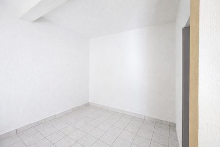 quarto de casa para alugar com 1 quarto, 30m² em Jardim Primeiro de Maio (chacara Fazendinha), Osasco