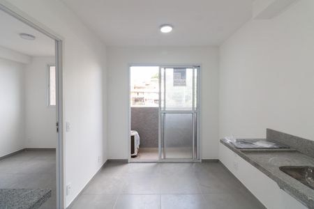 Sala - Cozinha de apartamento para alugar com 1 quarto, 24m² em Vila Lageado, São Paulo