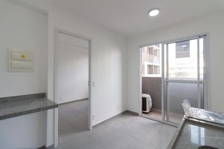 Sala - Cozinha de apartamento para alugar com 1 quarto, 24m² em Vila Lageado, São Paulo