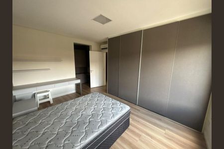 Casa de Condomínio à venda com 4 quartos, 568m² em Alphaville Industrial, Barueri