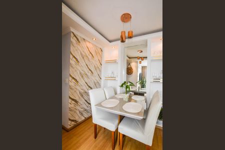 Sala de apartamento à venda com 3 quartos, 61m² em Vila Luzita, Santo André