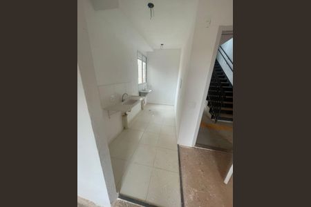 Cozinha de apartamento para alugar com 2 quartos, 57m² em Jardim Monte Alegre, São Paulo