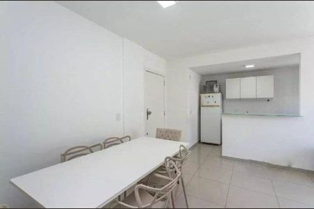 Sala de apartamento para alugar com 3 quartos, 68m² em Vila Ipiranga, Porto Alegre