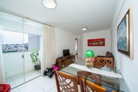 SALA de apartamento à venda com 2 quartos, 55m² em Betânia, Belo Horizonte