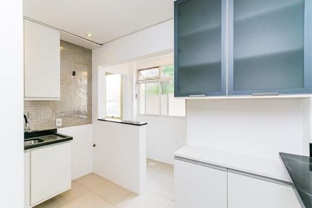 Cozinha de apartamento para alugar com 2 quartos, 84m² em Santana, Porto Alegre